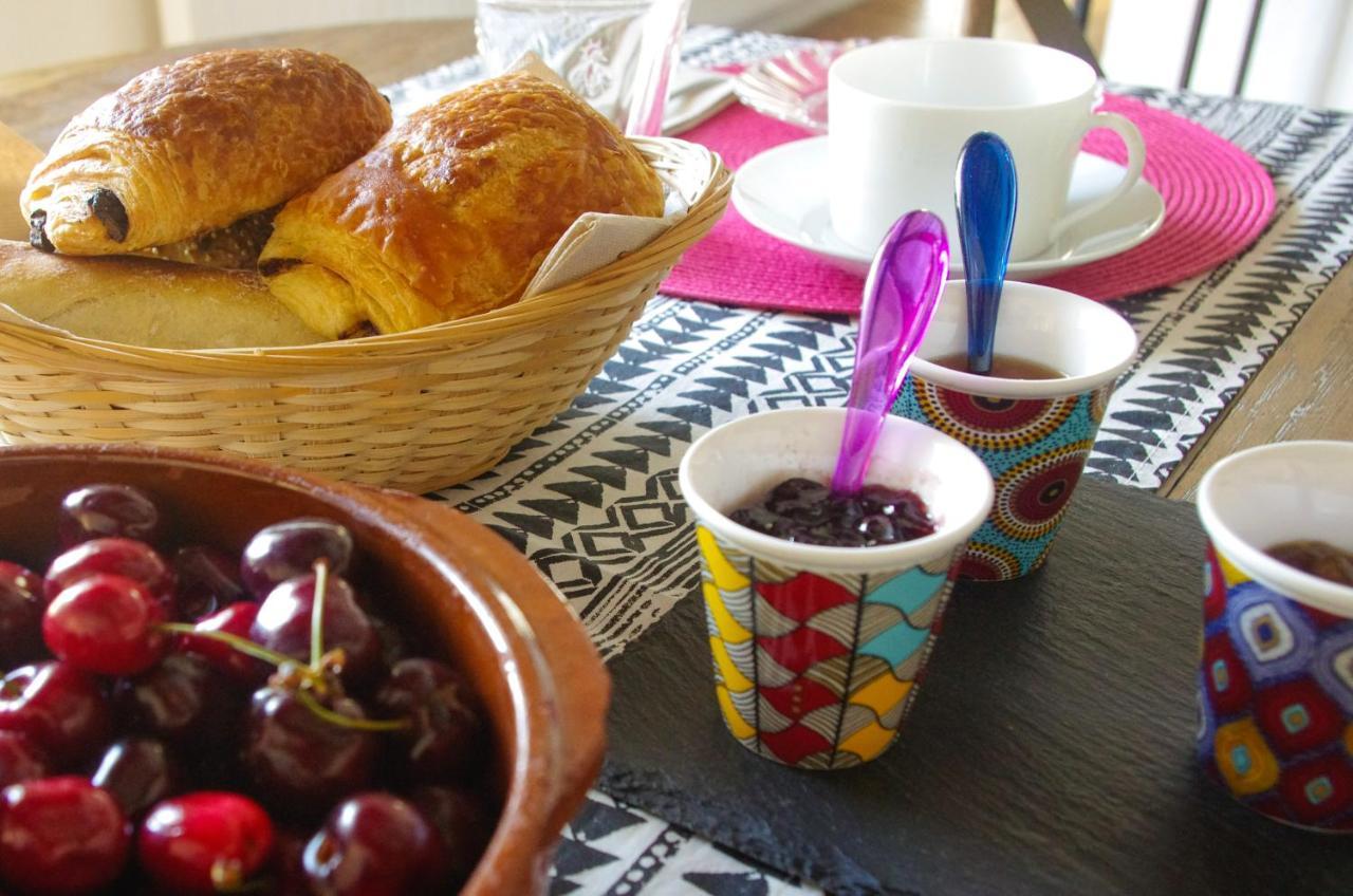 Bed and Breakfast Logis Saint Leonard Dompierre-sur-Mer Екстер'єр фото