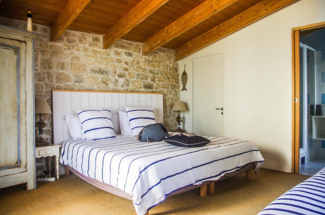 Bed and Breakfast Logis Saint Leonard Dompierre-sur-Mer Екстер'єр фото