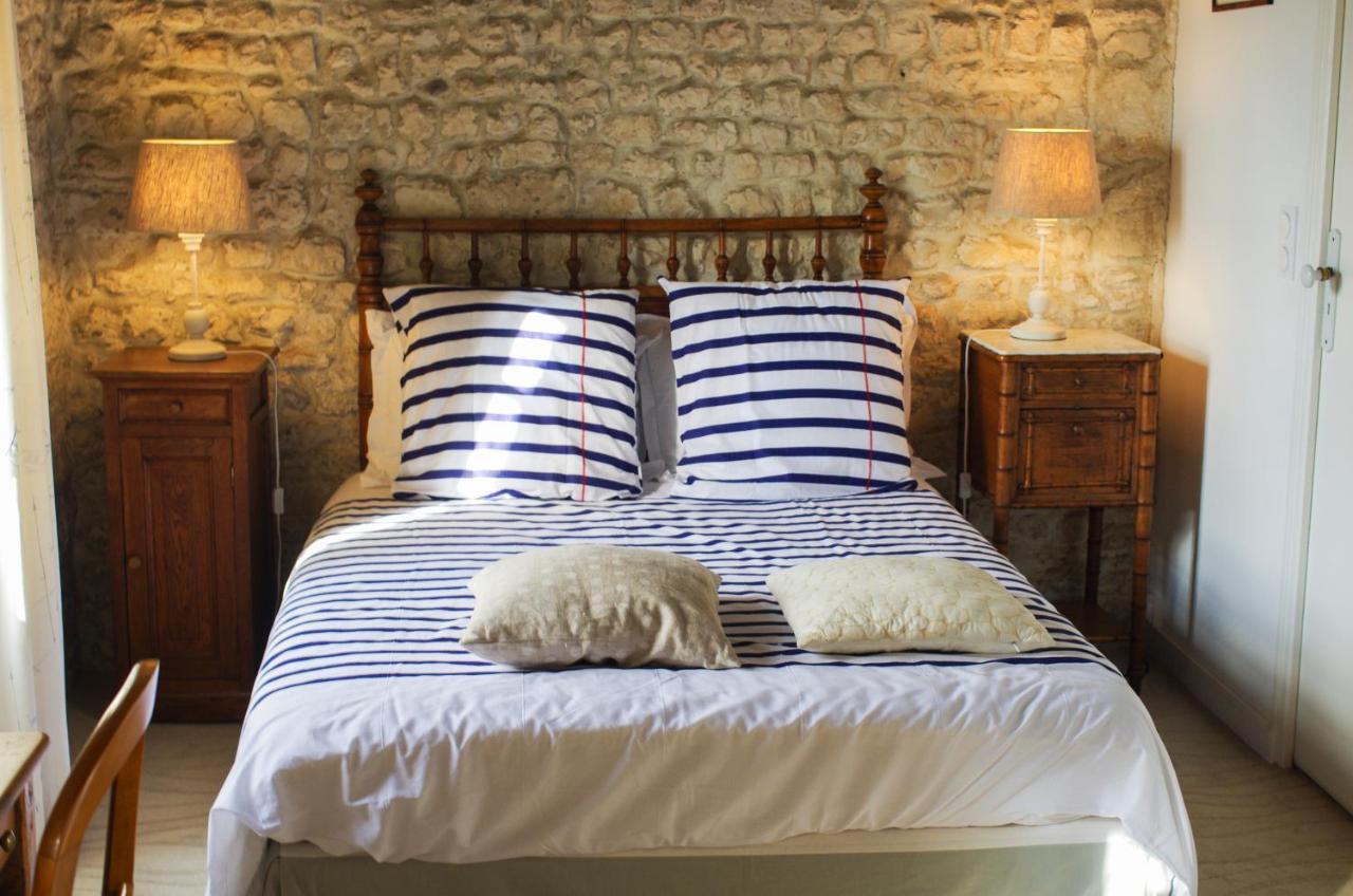 Bed and Breakfast Logis Saint Leonard Dompierre-sur-Mer Екстер'єр фото