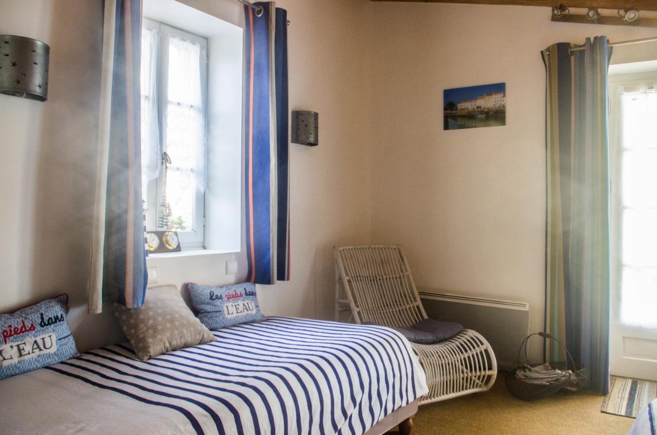 Bed and Breakfast Logis Saint Leonard Dompierre-sur-Mer Екстер'єр фото
