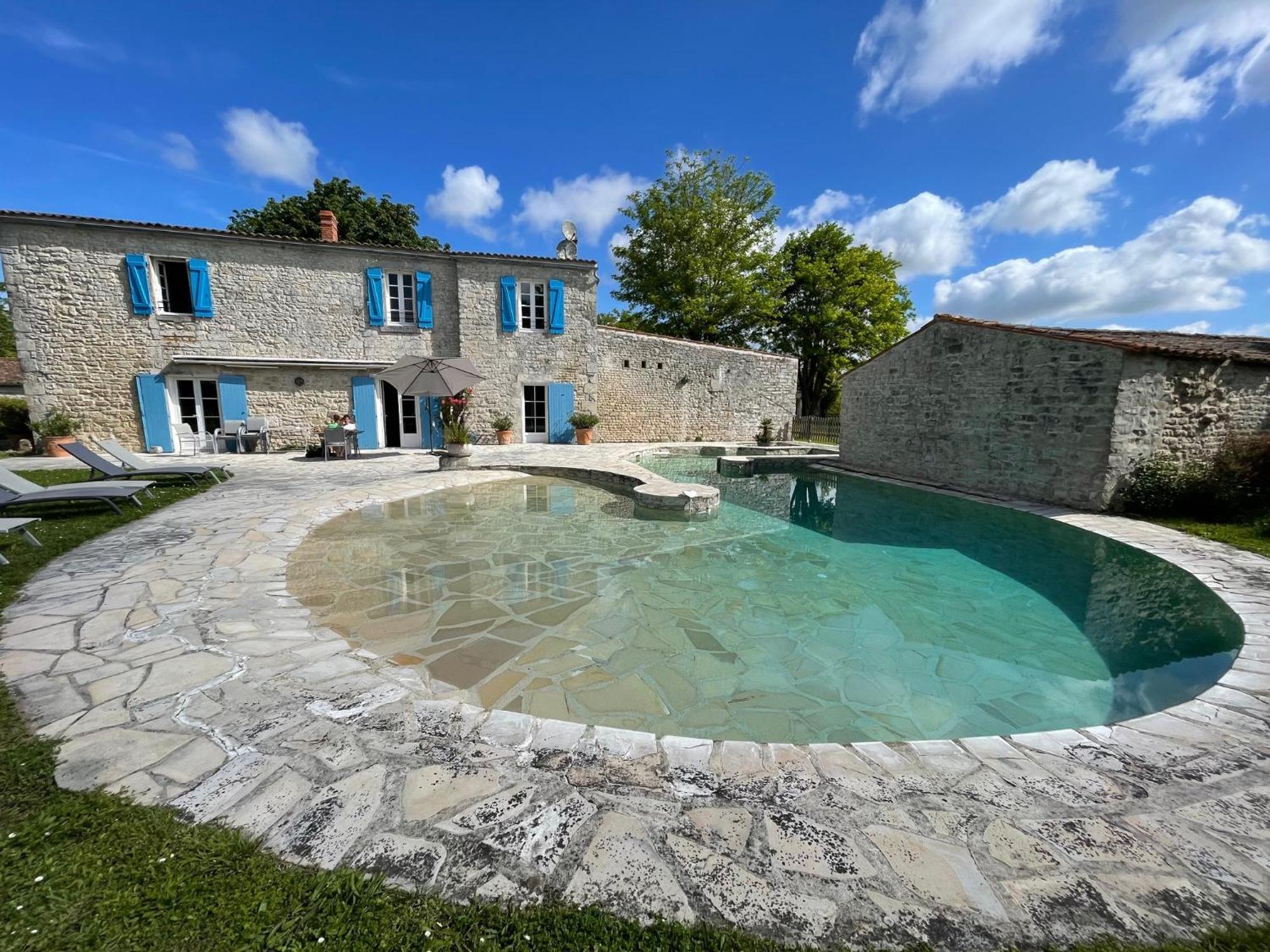 Bed and Breakfast Logis Saint Leonard Dompierre-sur-Mer Екстер'єр фото